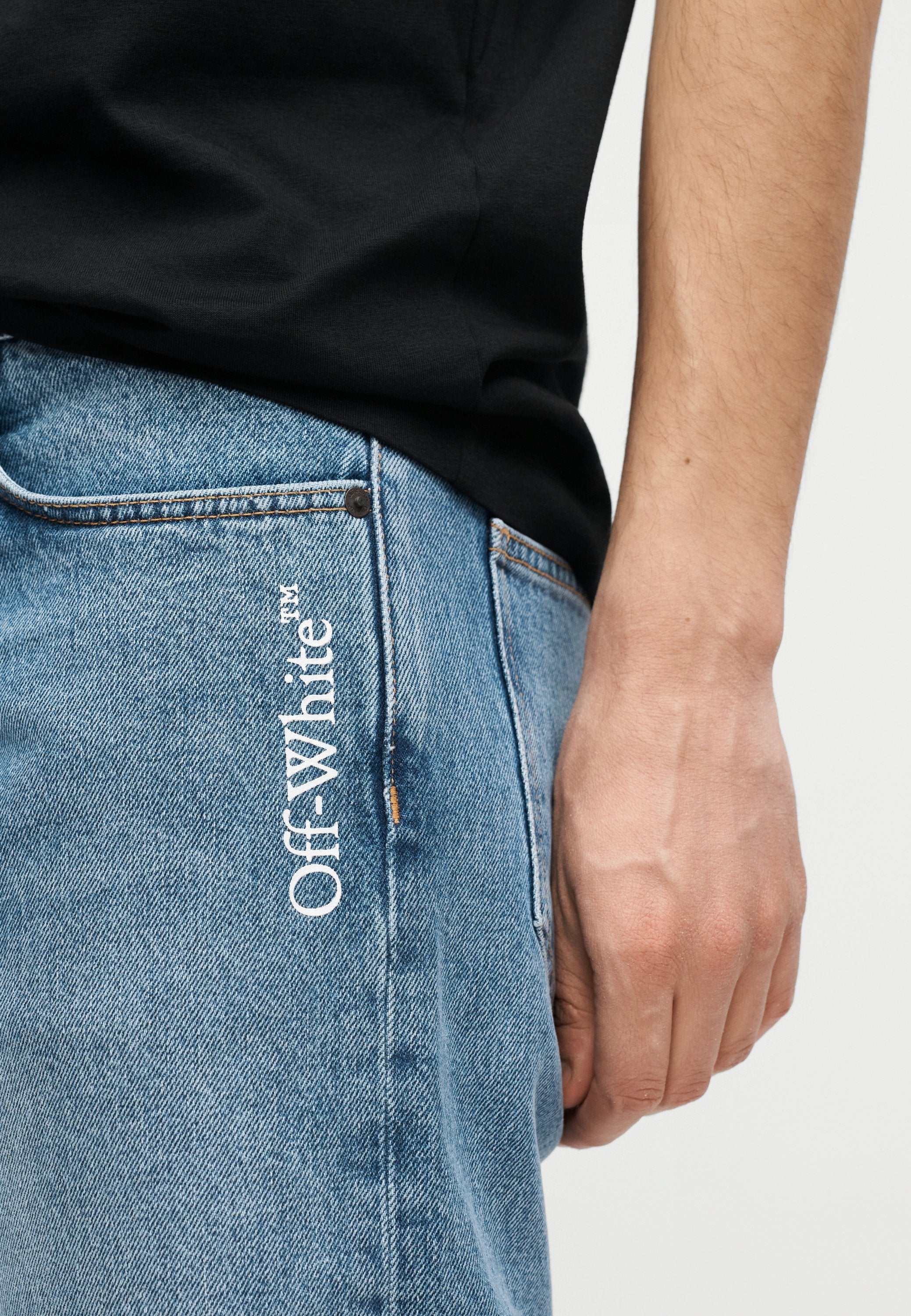 OFF-WHITE HALF ARROW