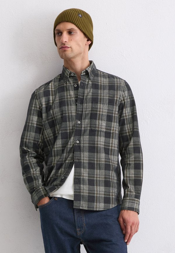 Marc O'Polo BUTTON COLLAR LONG SLEEVES ONE CHEST POCKET ROUND HEM