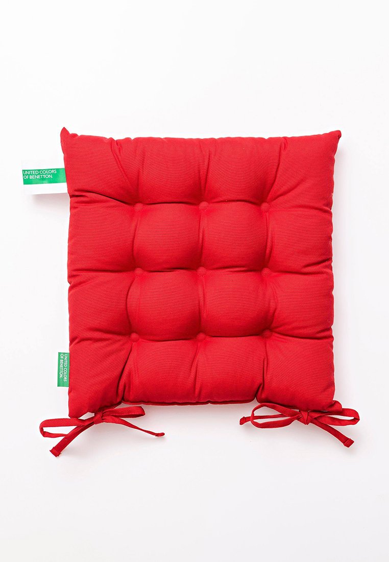 United Colors of Benetton 12 PACK