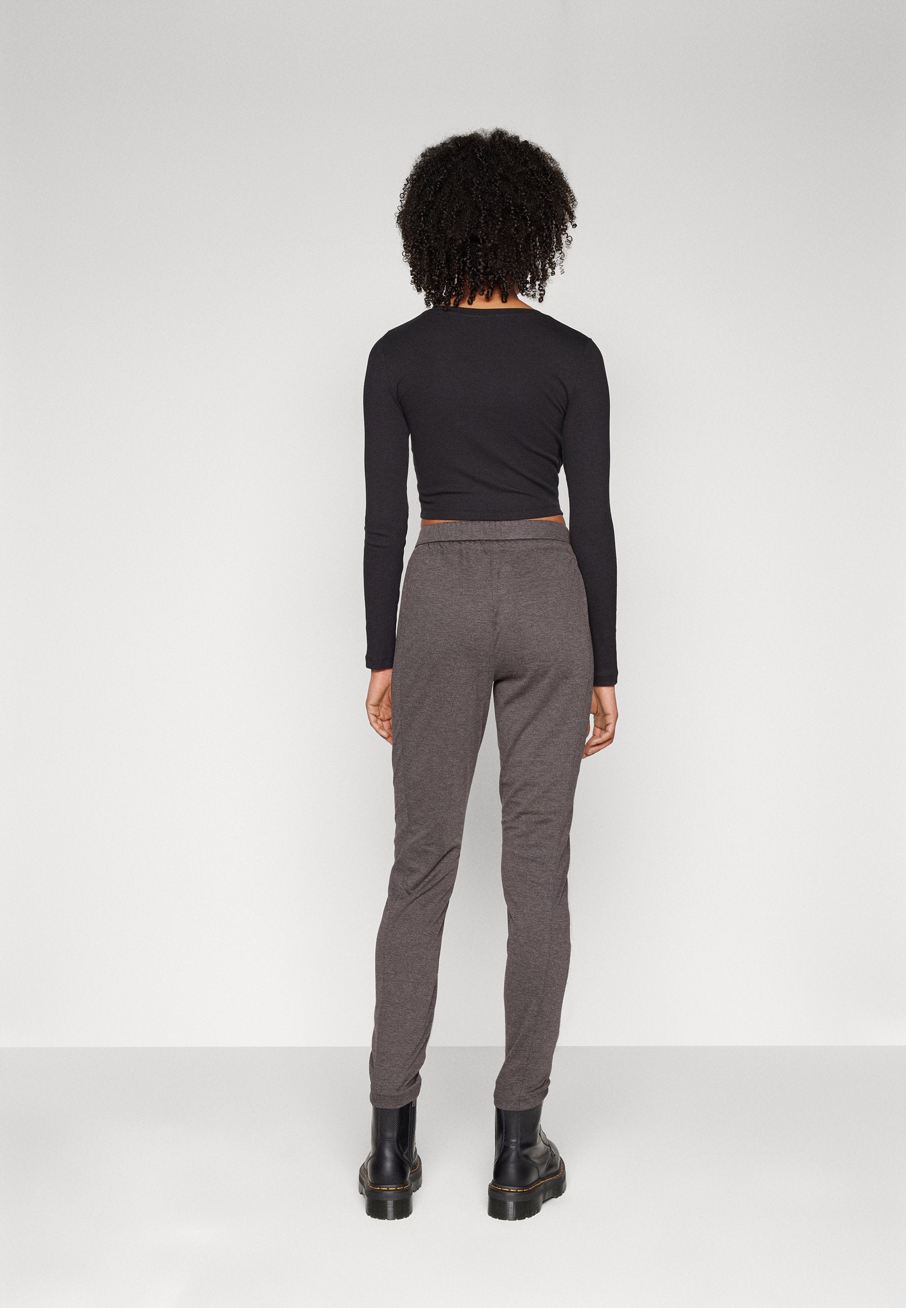 Vero Moda VMMELANIE TAPERED ZIP PANT