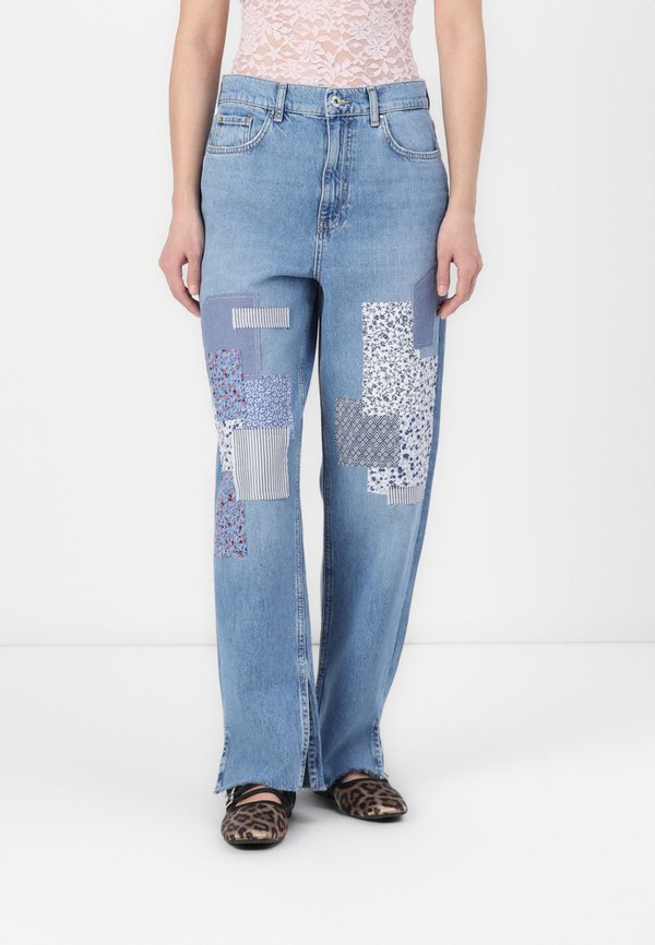 ONLY ONLROBYN PATCH SLIT  - Straight leg jeans - medium blue denim