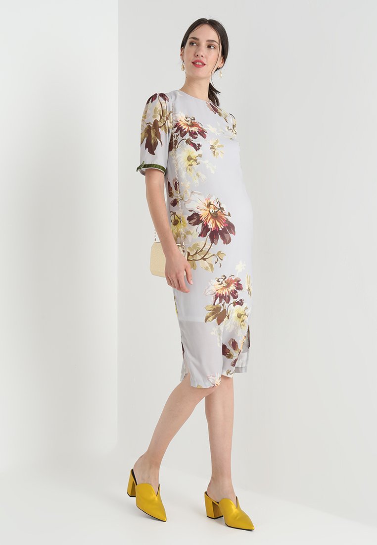 Hope & Ivy Maternity TRIM FLORAL DRESS