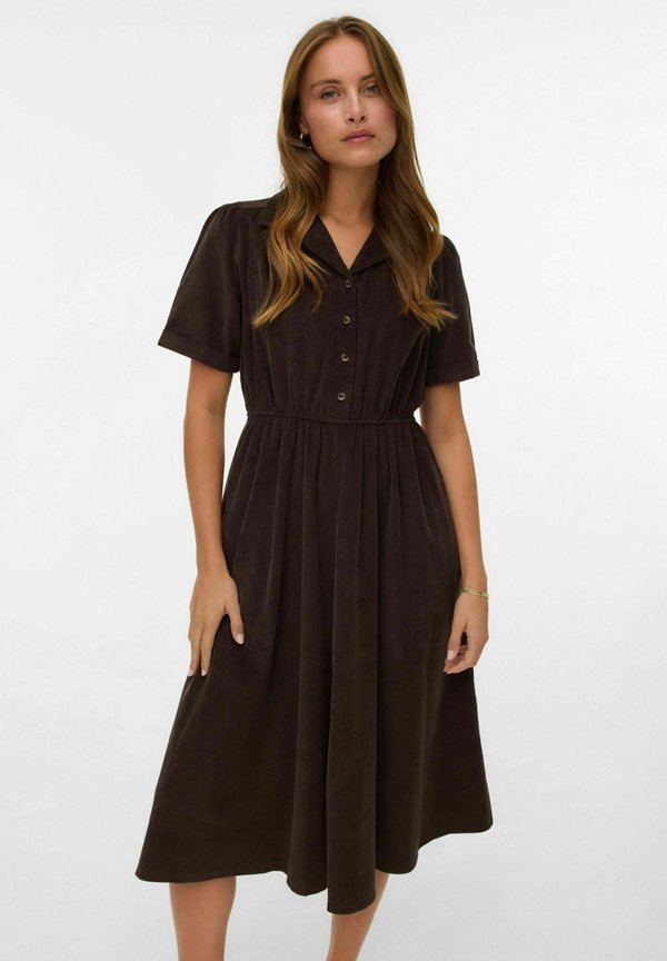 Vero Moda VMRAY Corduroy Midi - Shirt dress - chocolate torte