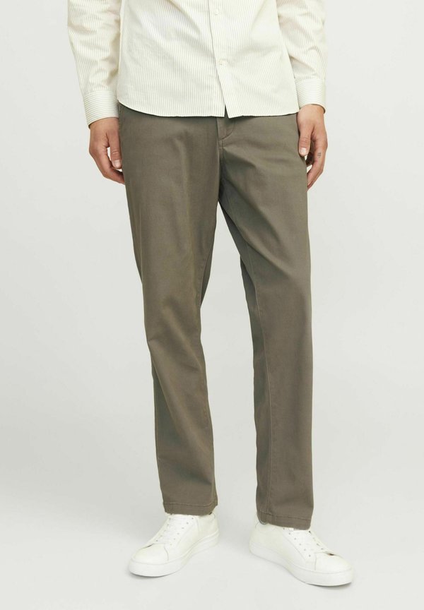 Jack & Jones JPSTKANE DAVE CHINO NOOS - Trousers - dusty olive
