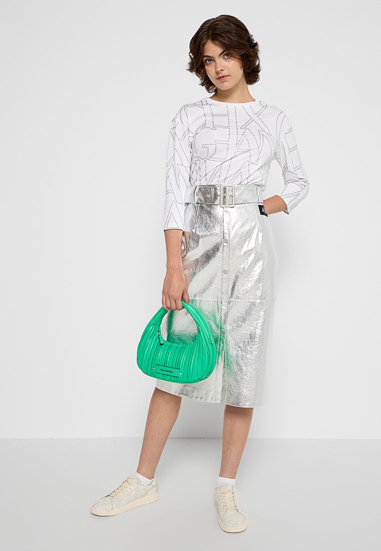 READY TO WEAR Media 2