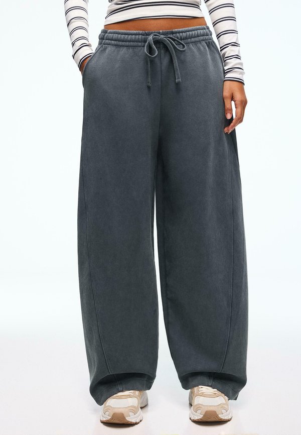 Bershka BARREL TROUSERS WITH STOPPERS 01167700 - Trousers - dark grey