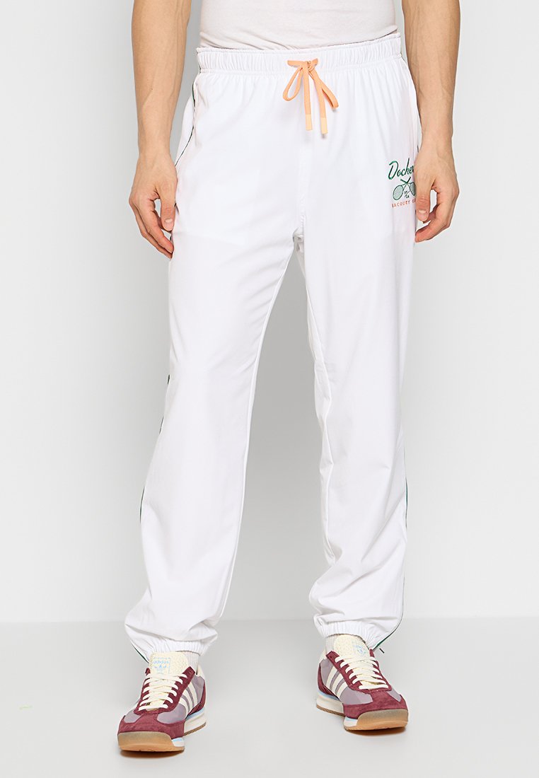 DOCKERS