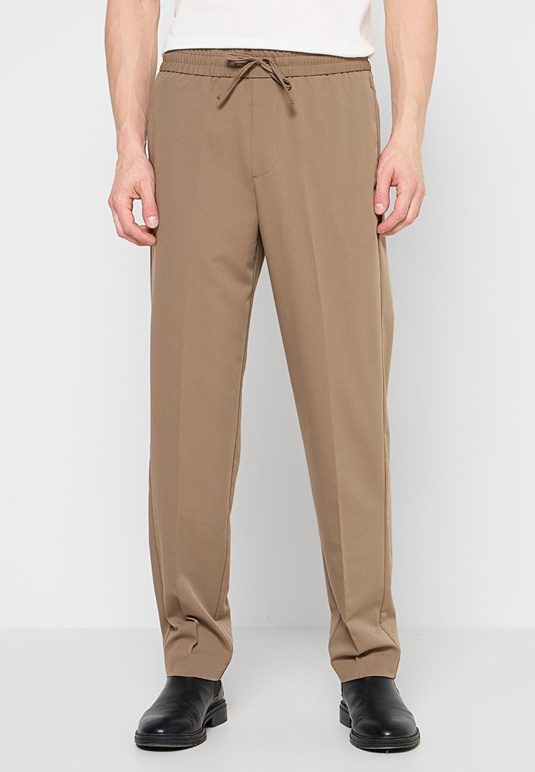 RELAXED FIT Media 1