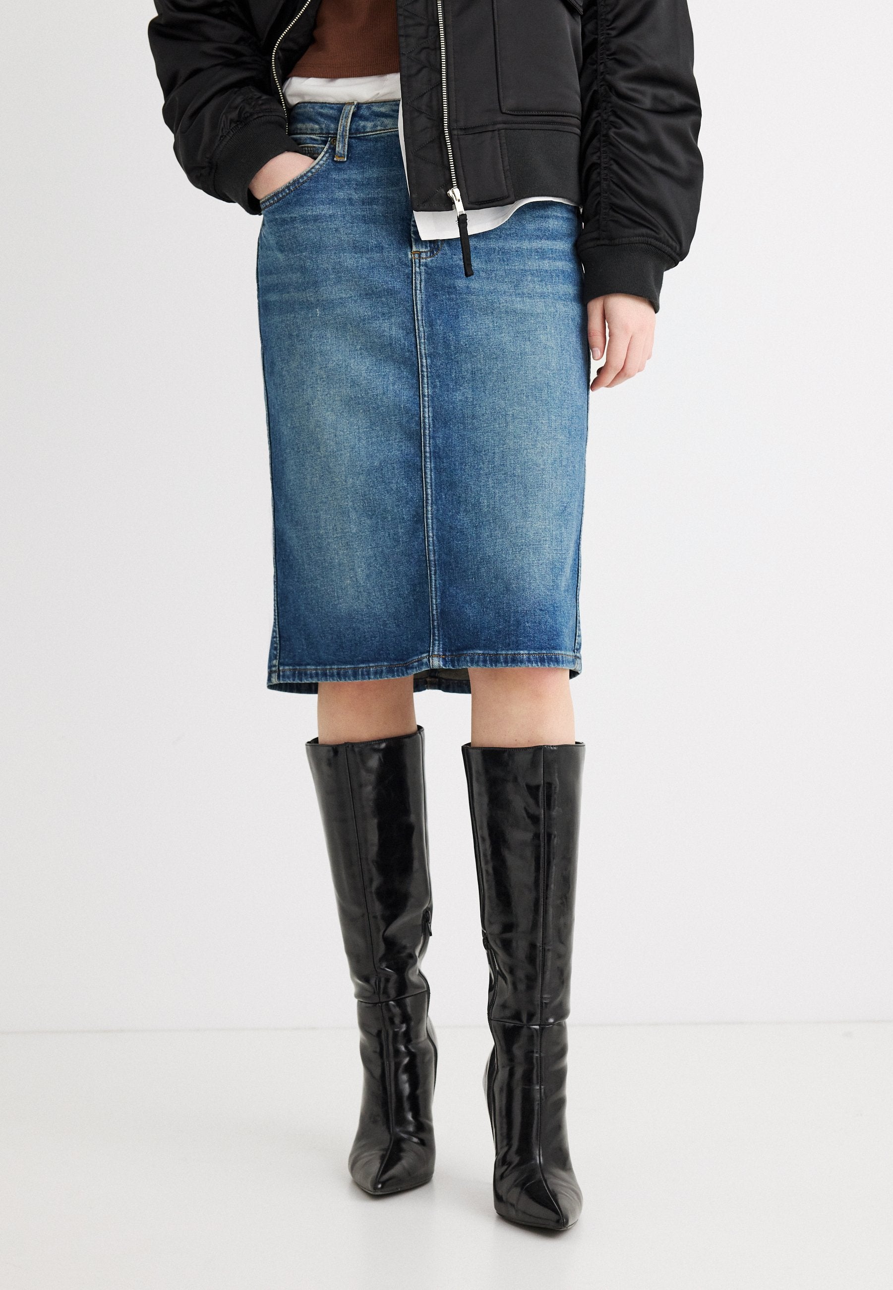 Lee MIDI SKIRT