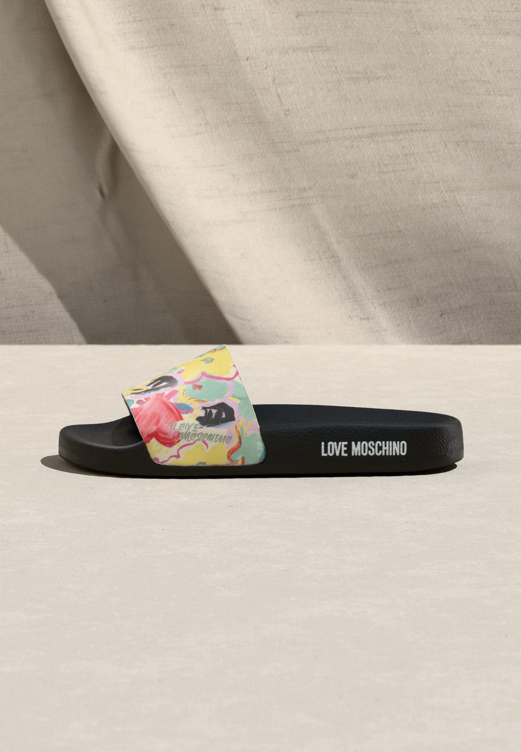 Love Moschino