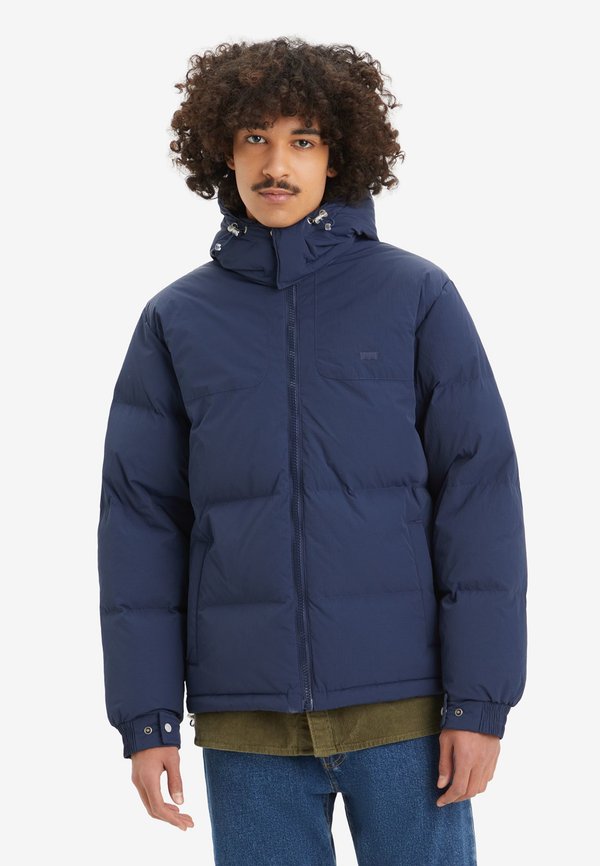 Levi's® ROCKRIDGE SHORT