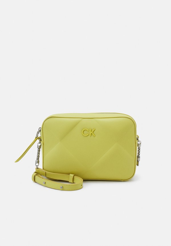 Calvin Klein RE LOCK QUILT CAMERA BAG - Cross body bag - citrus