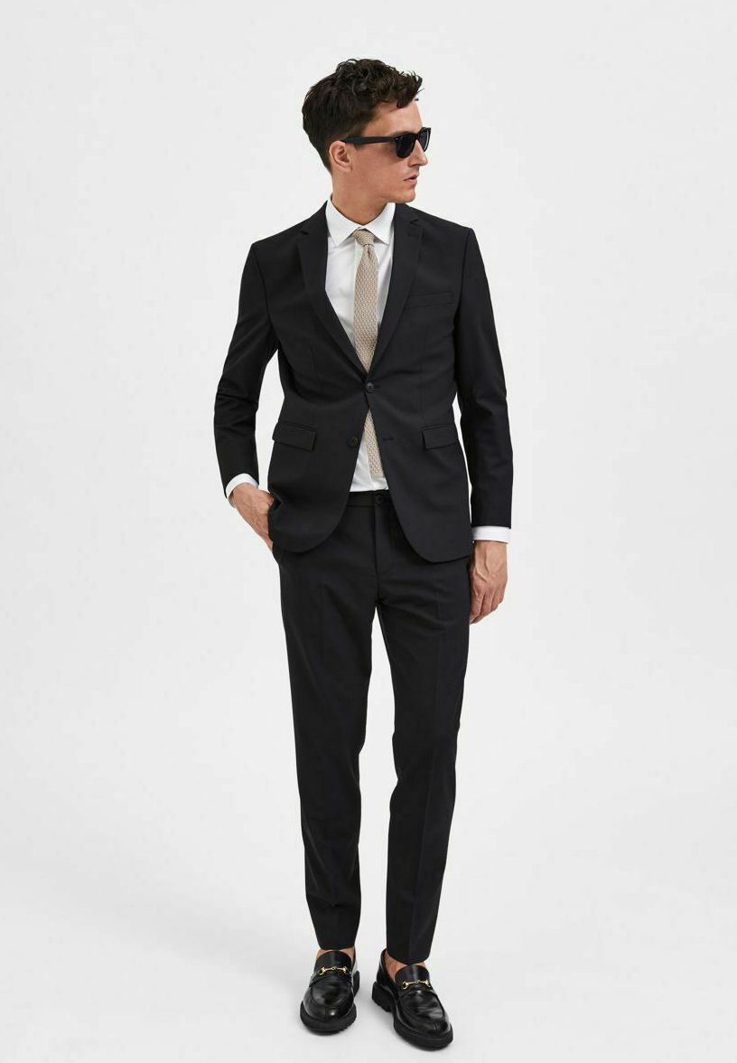 Selected SLIM FIT