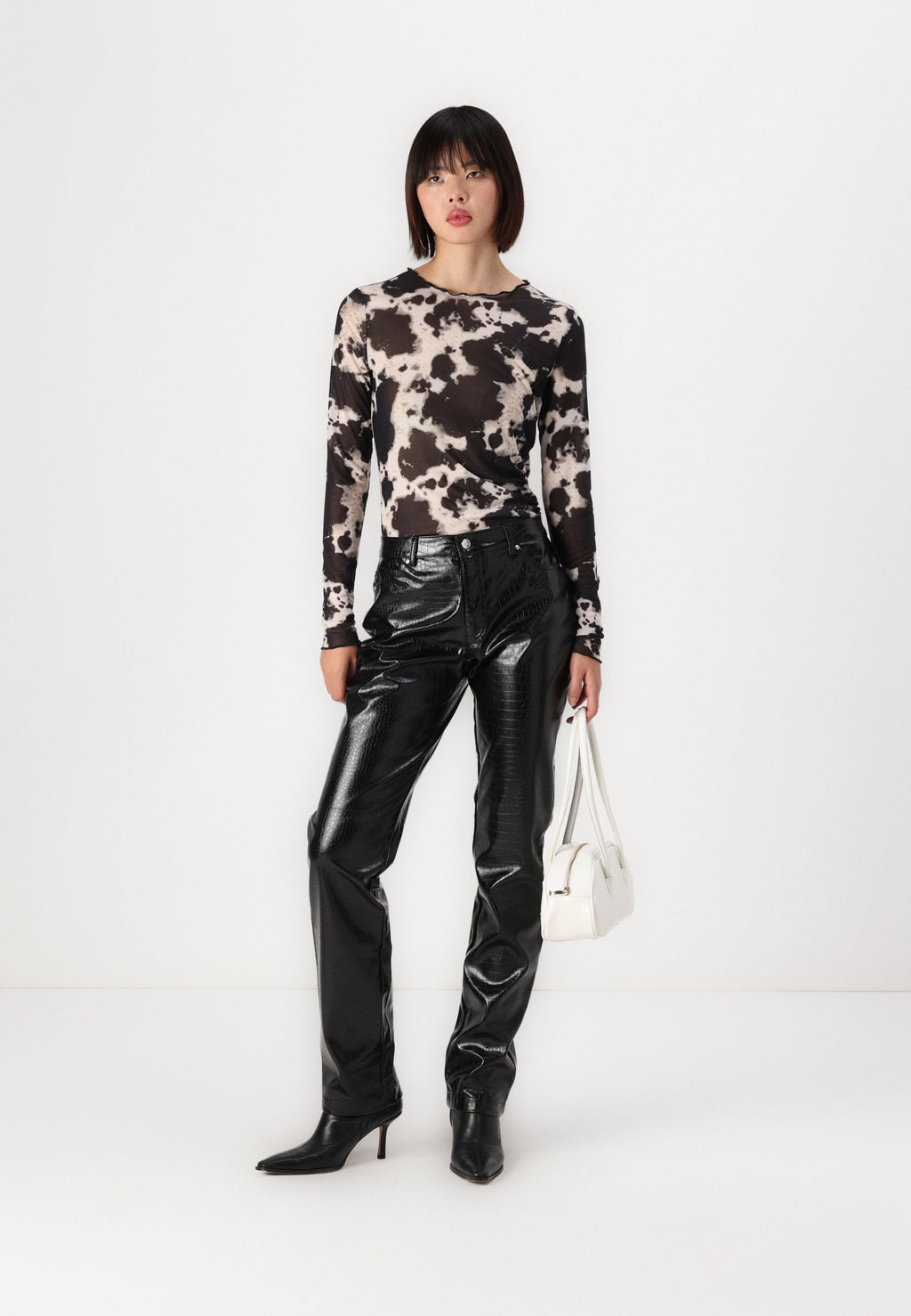 ONLJACI LIONA PANT Media 2