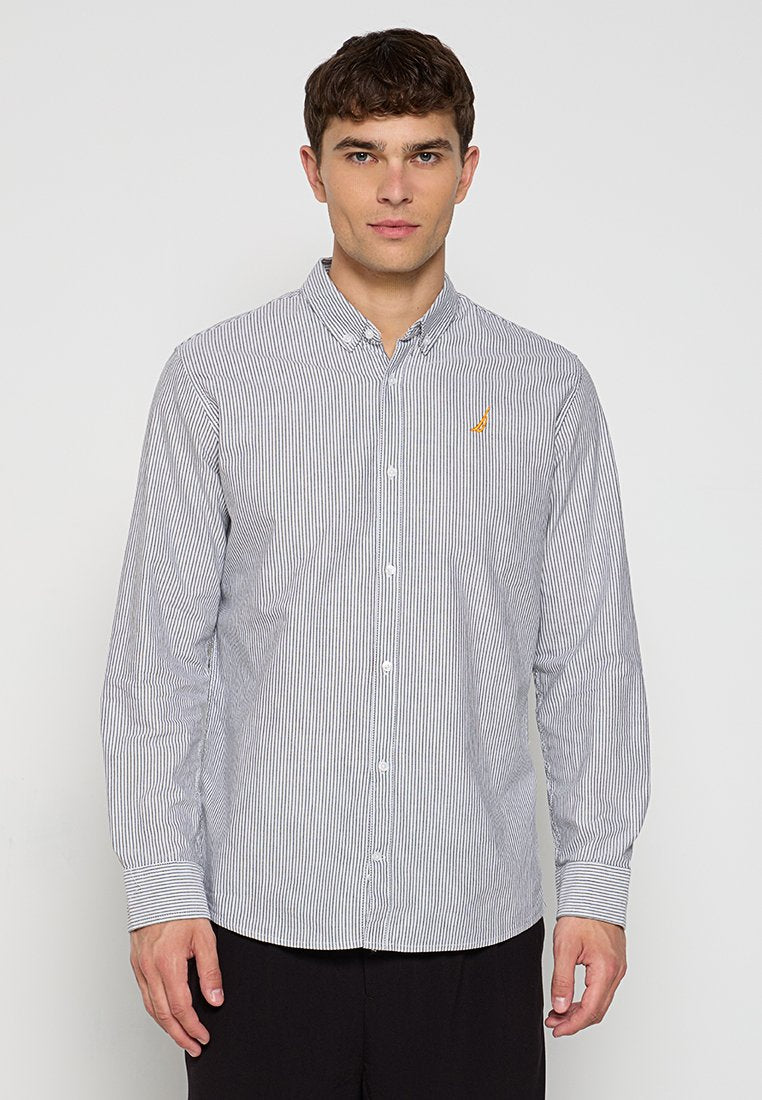 Nautica REGULAR FIT