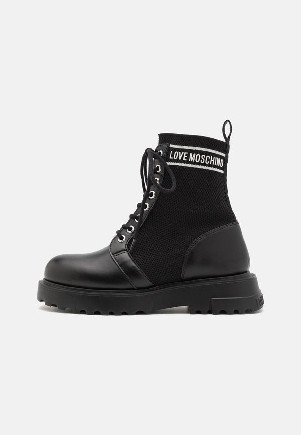 Love Moschino