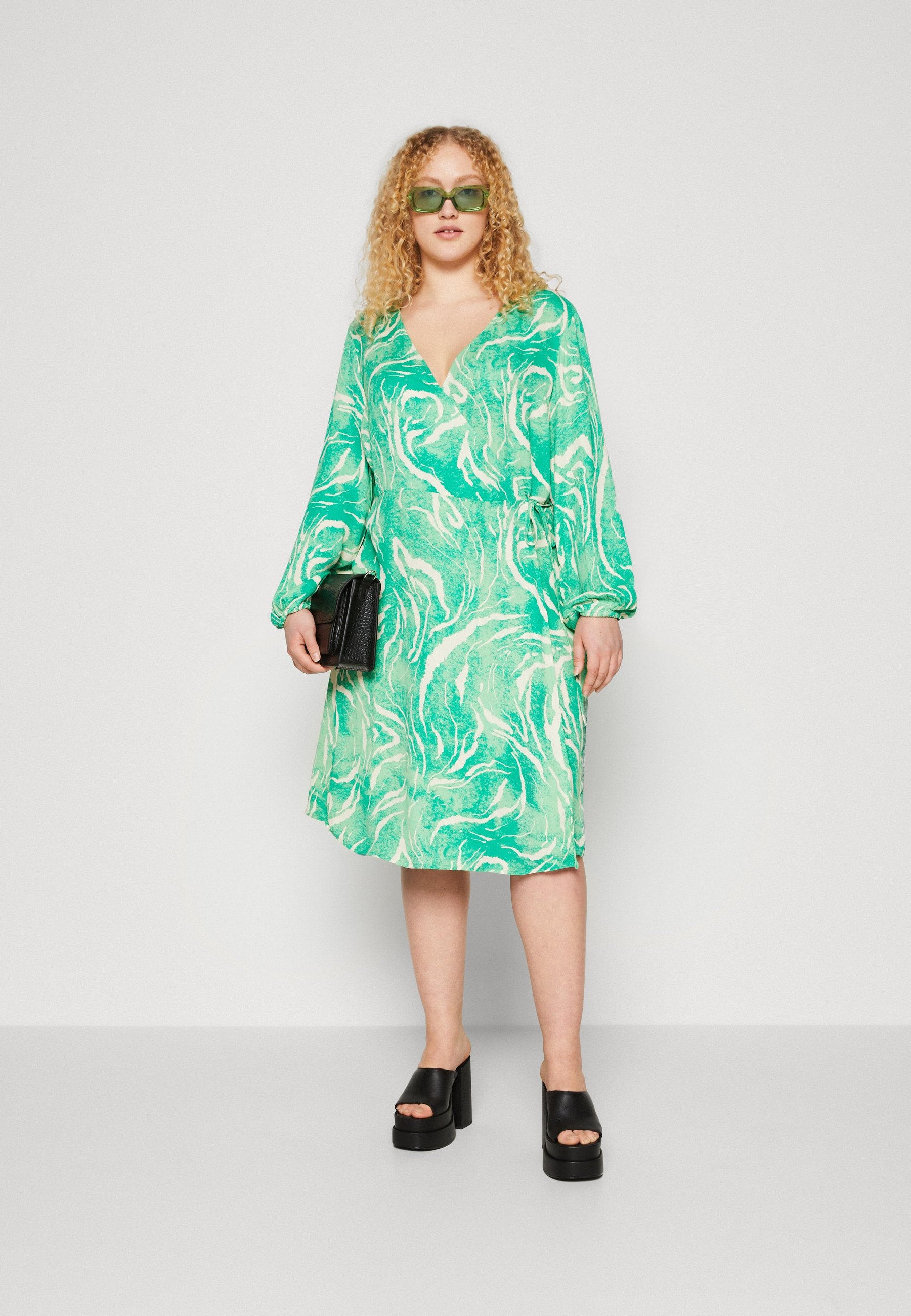 Selected FIOLA LS WRAP DRESS CURVE