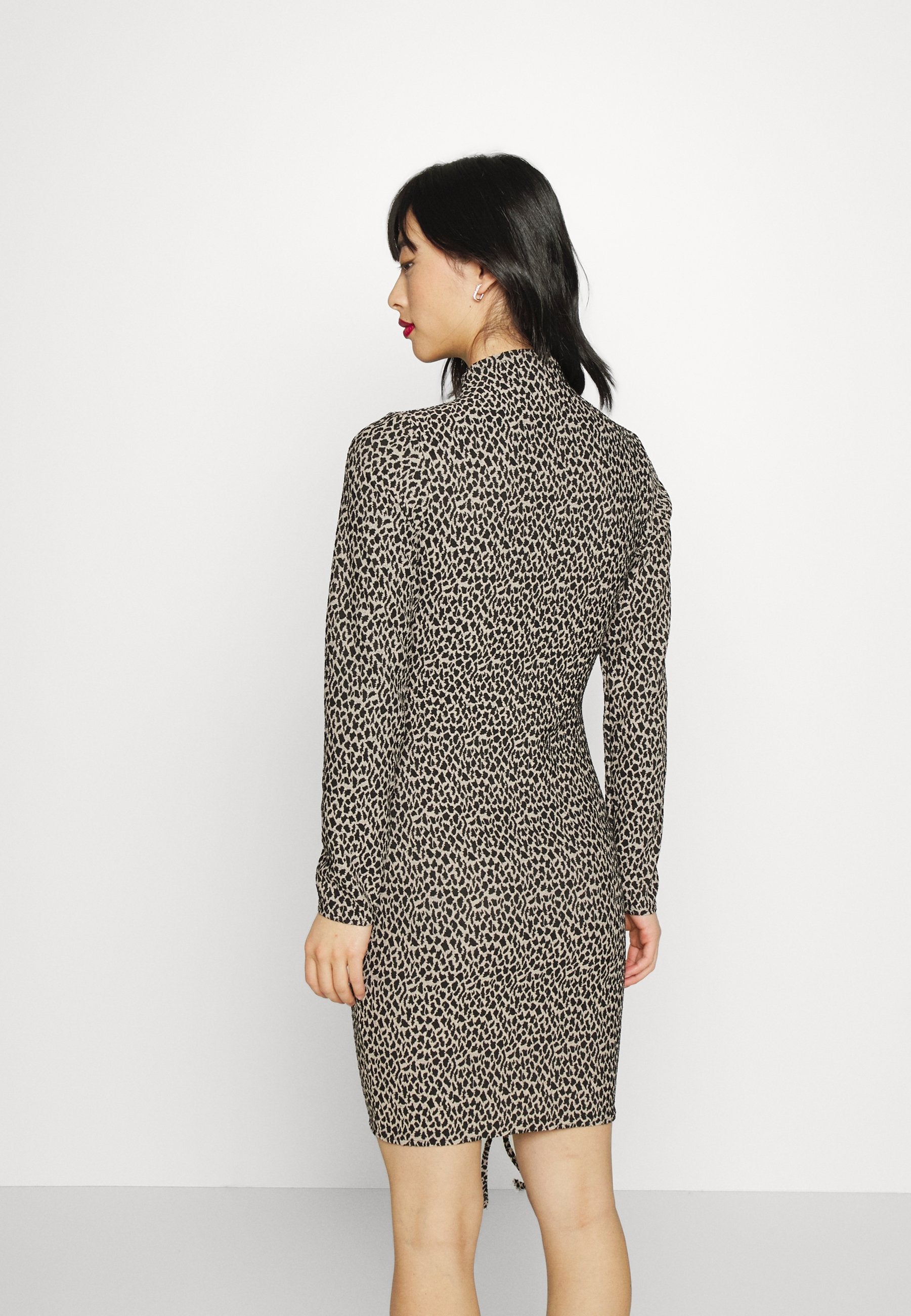 Missguided Petite DRAWSTRING ANIMAL MINI DRESS