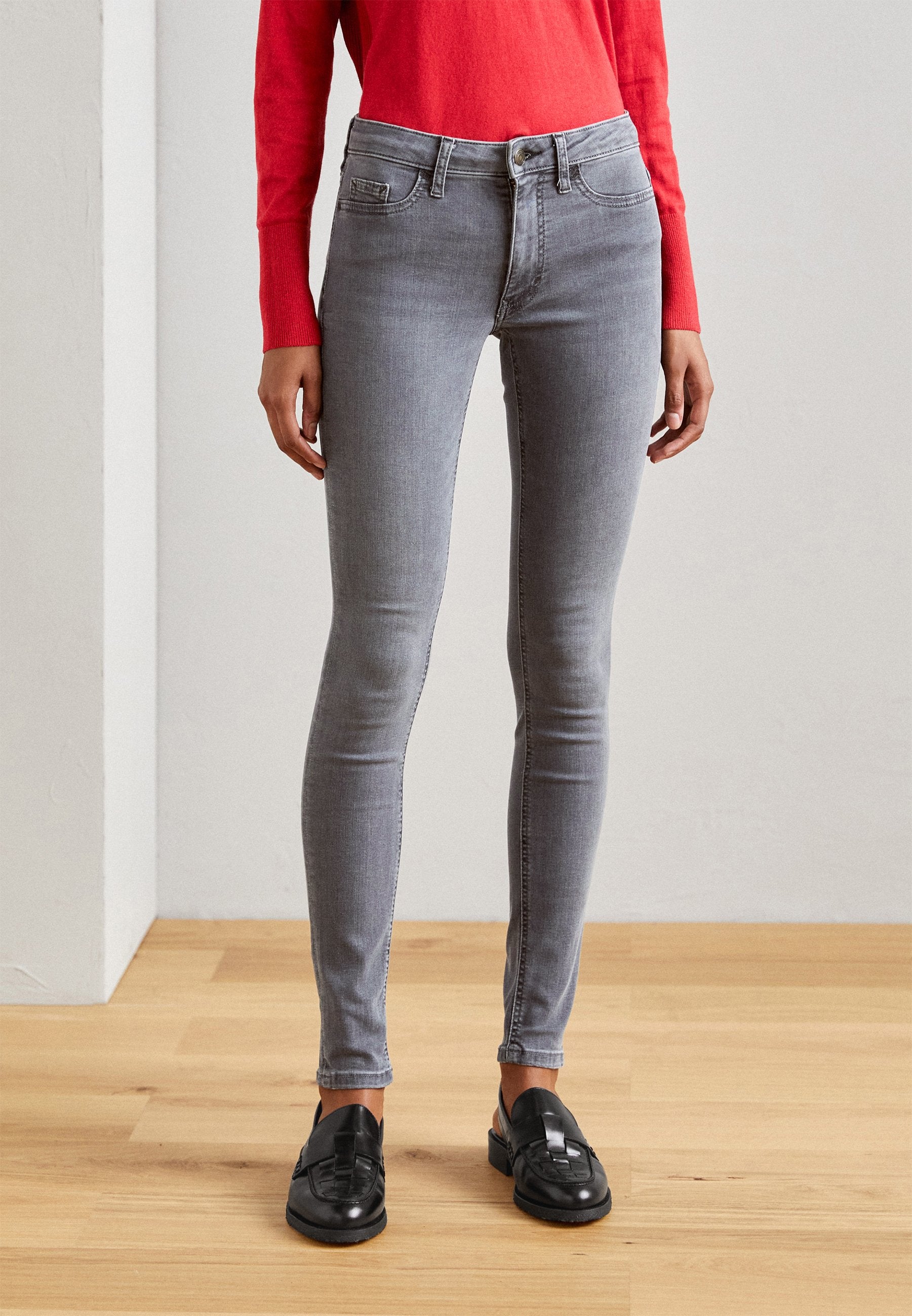 Esprit Jeggings Media 3