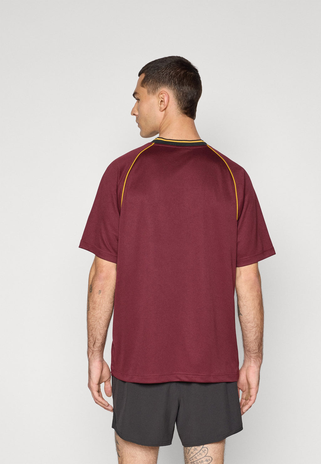 Puma ESS COLLARED