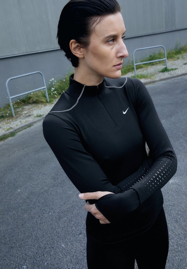 Nike Performance TOP