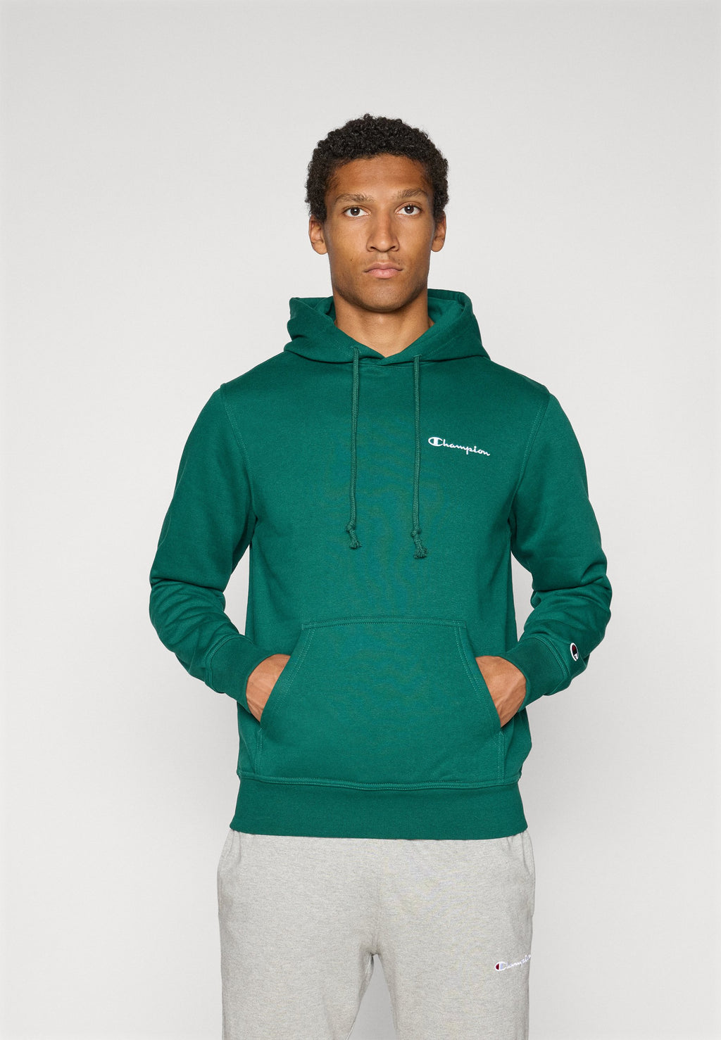 Champion SPORTSWEAR HOODIE STANDARD FIT
