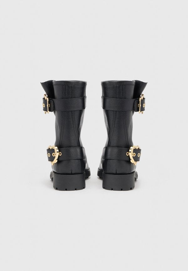Love Moschino