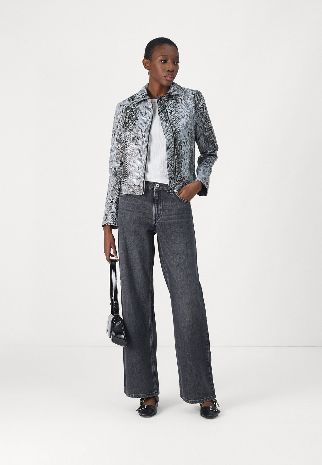 FAUX JACKET Media 2