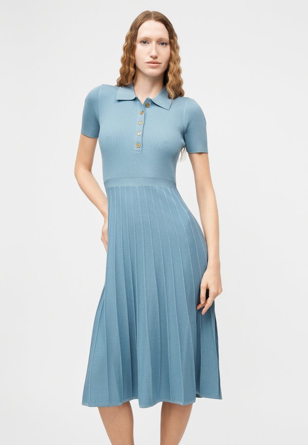 MICHAEL Michael Kors FIT FLARE