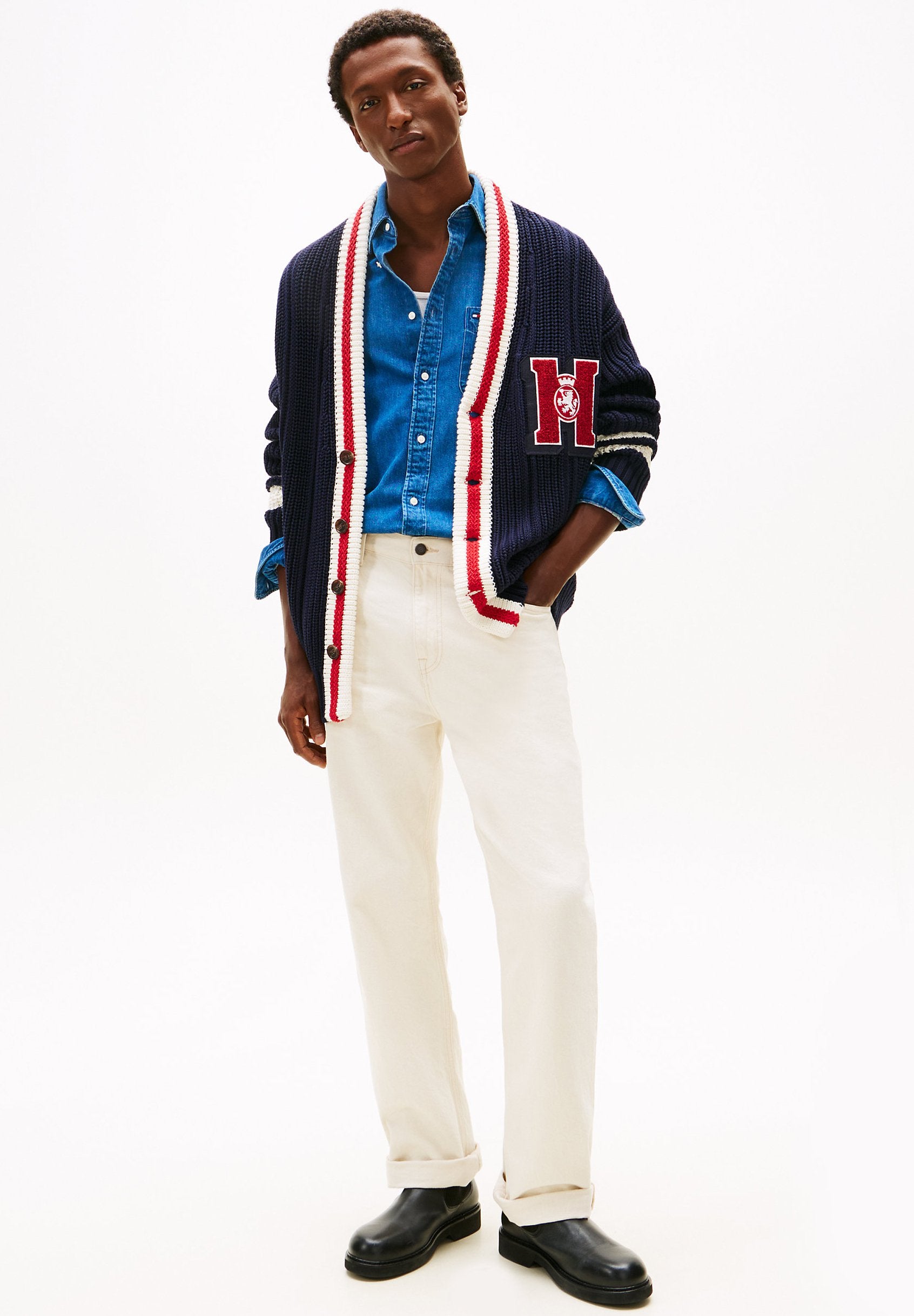 WASHED RELAXED WHITE JEANS Media 2