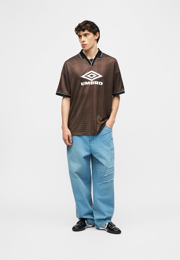 Umbro BOXY FOOTBALL SHIRT