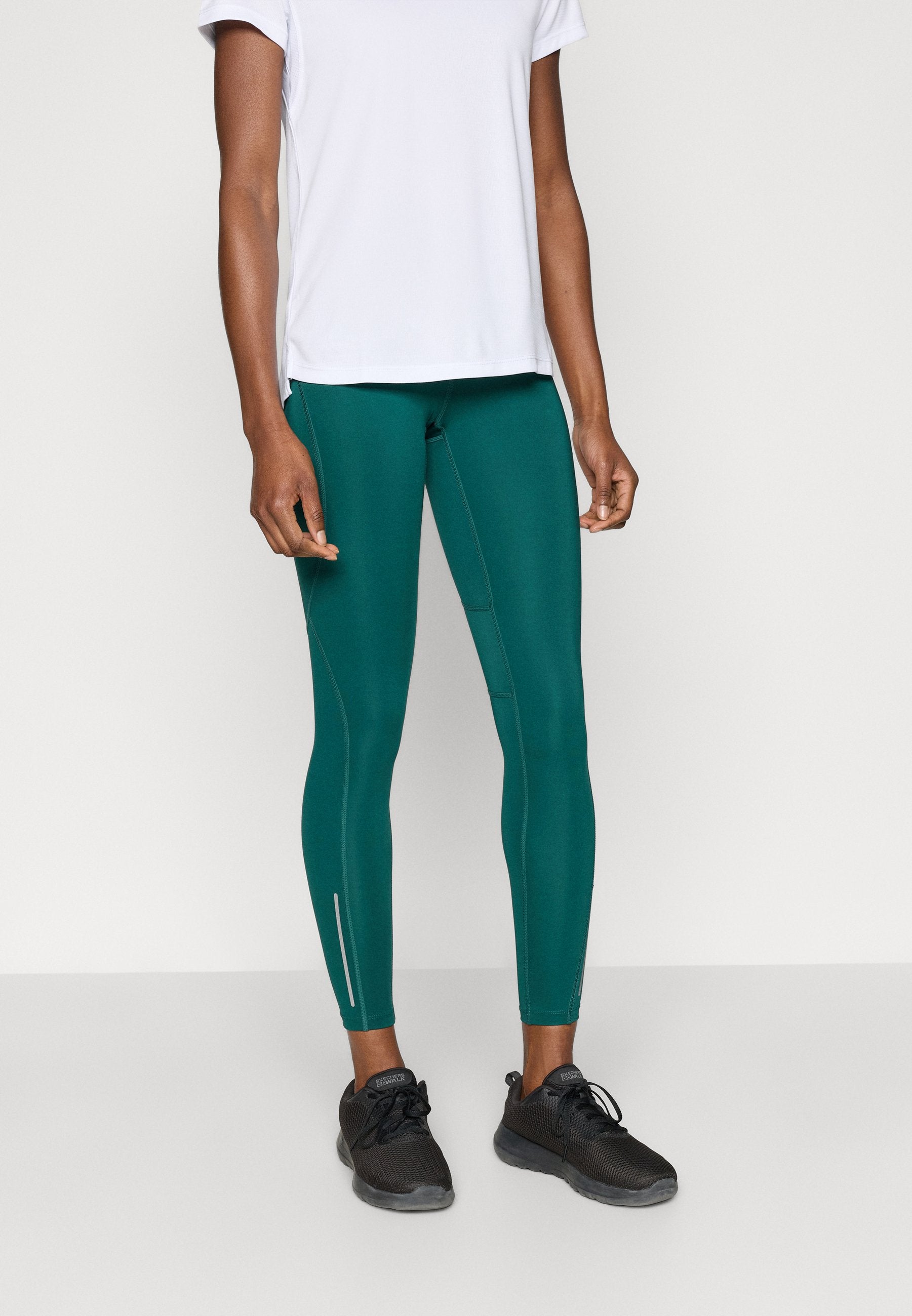 Even&Odd active 7/8 LENGTH MID RISE LEGGINGS WITH REFLECTIVE STRIP