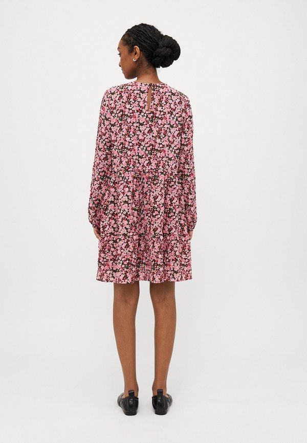 Vero Moda Petite VMHOLLO O NECK SHORT DRESS