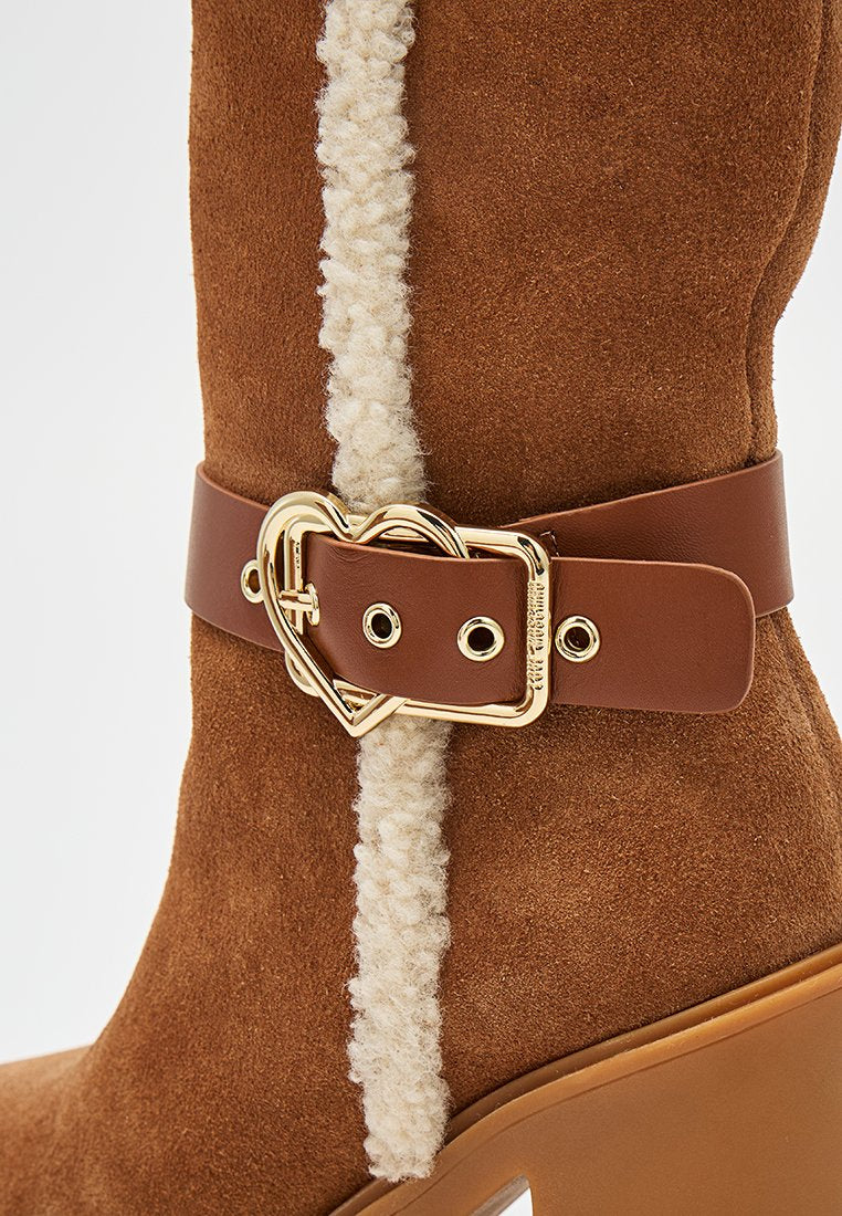 Love Moschino