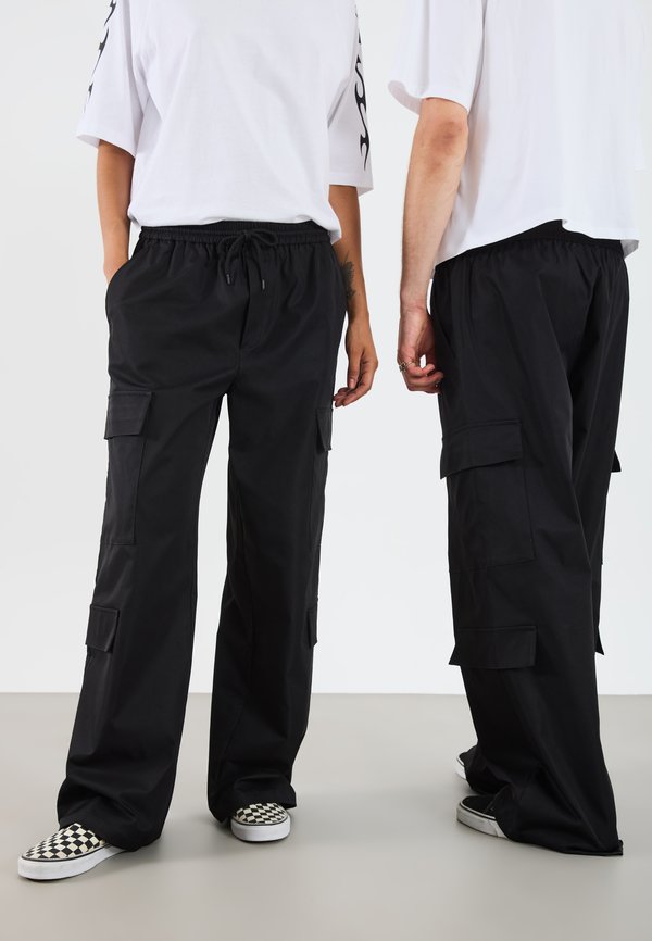 YOURTURN by Zalando CARGO TROUSERS
