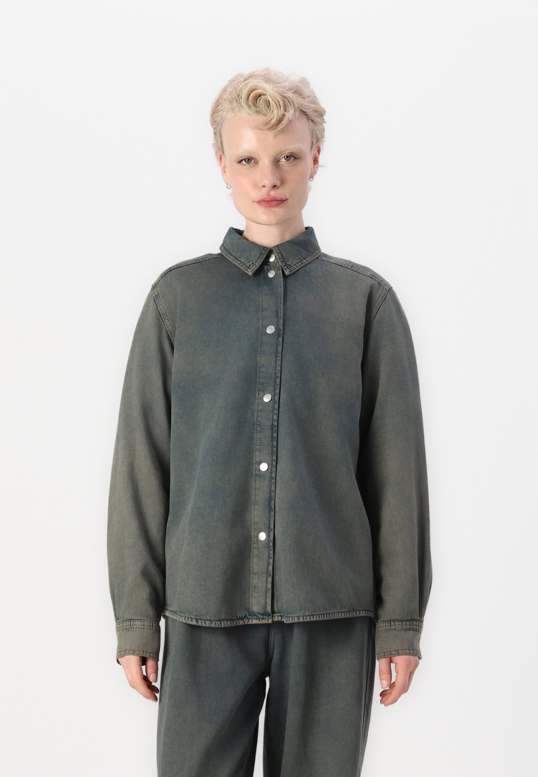 Mads Nørgaard COSY OVERDYED CRANE SHIRT