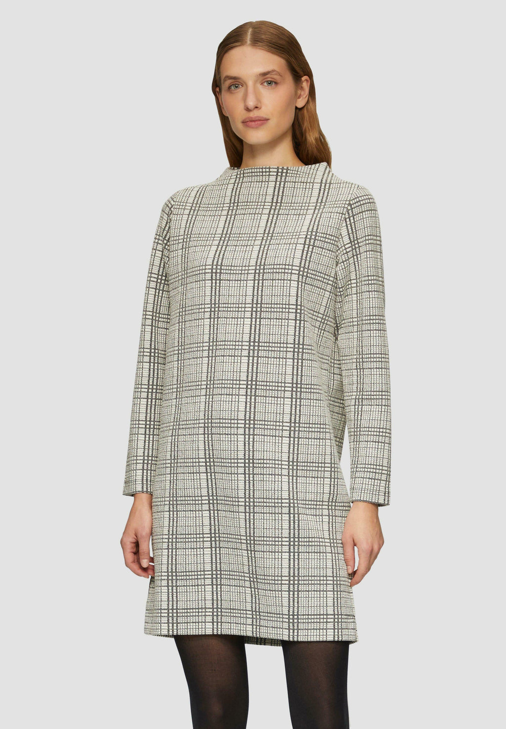GEMUSTERTES -MIT TURTLENECK Media 3