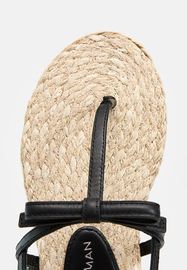 Stuart Weitzman FELICITY