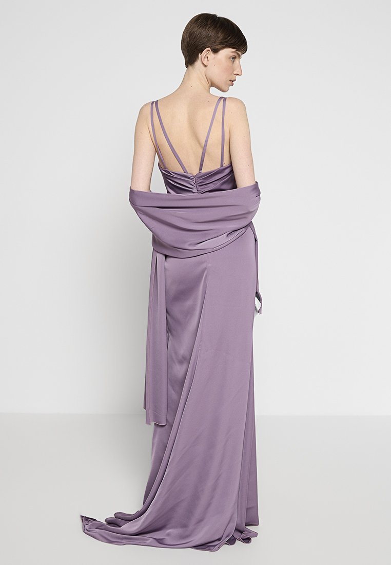 Pronovias SET