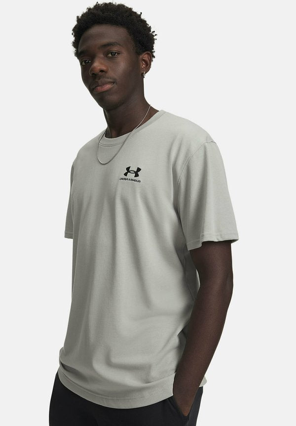 Under Armour S UA LOGO EMBROIDERED HEAVYWEIGHT SHORT SLEEVE - Print T-shirt - titanium