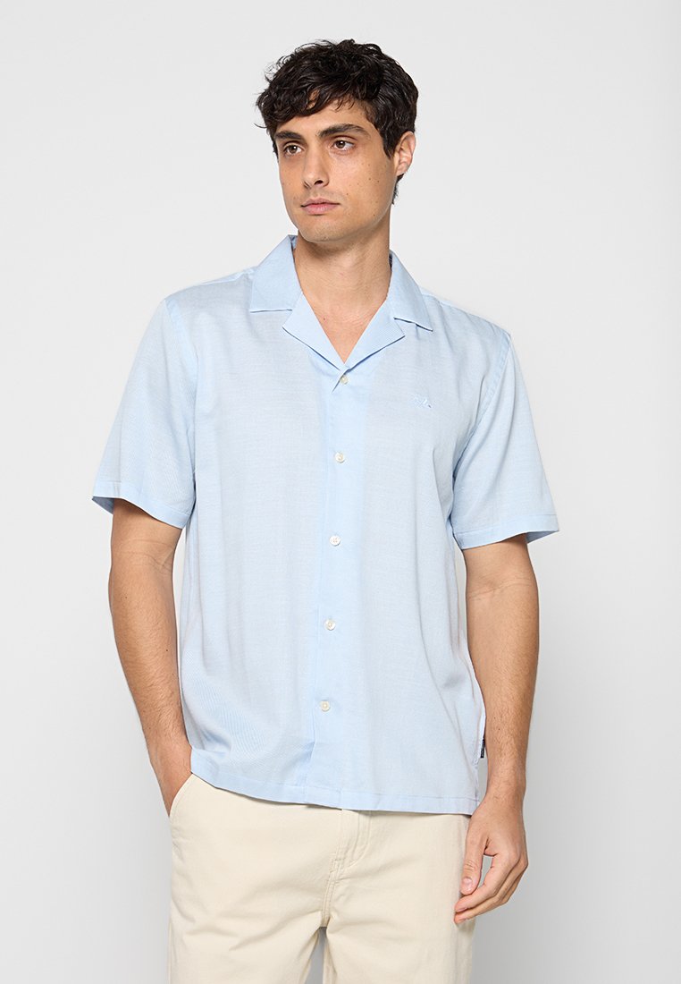 RELAXED FIT  Media 1