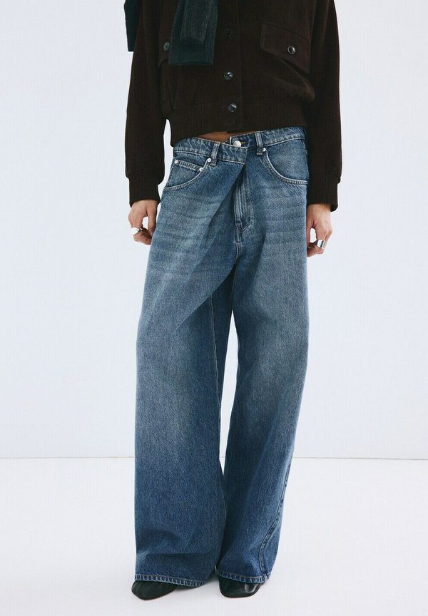 Mango Relaxed fit jeans - blue