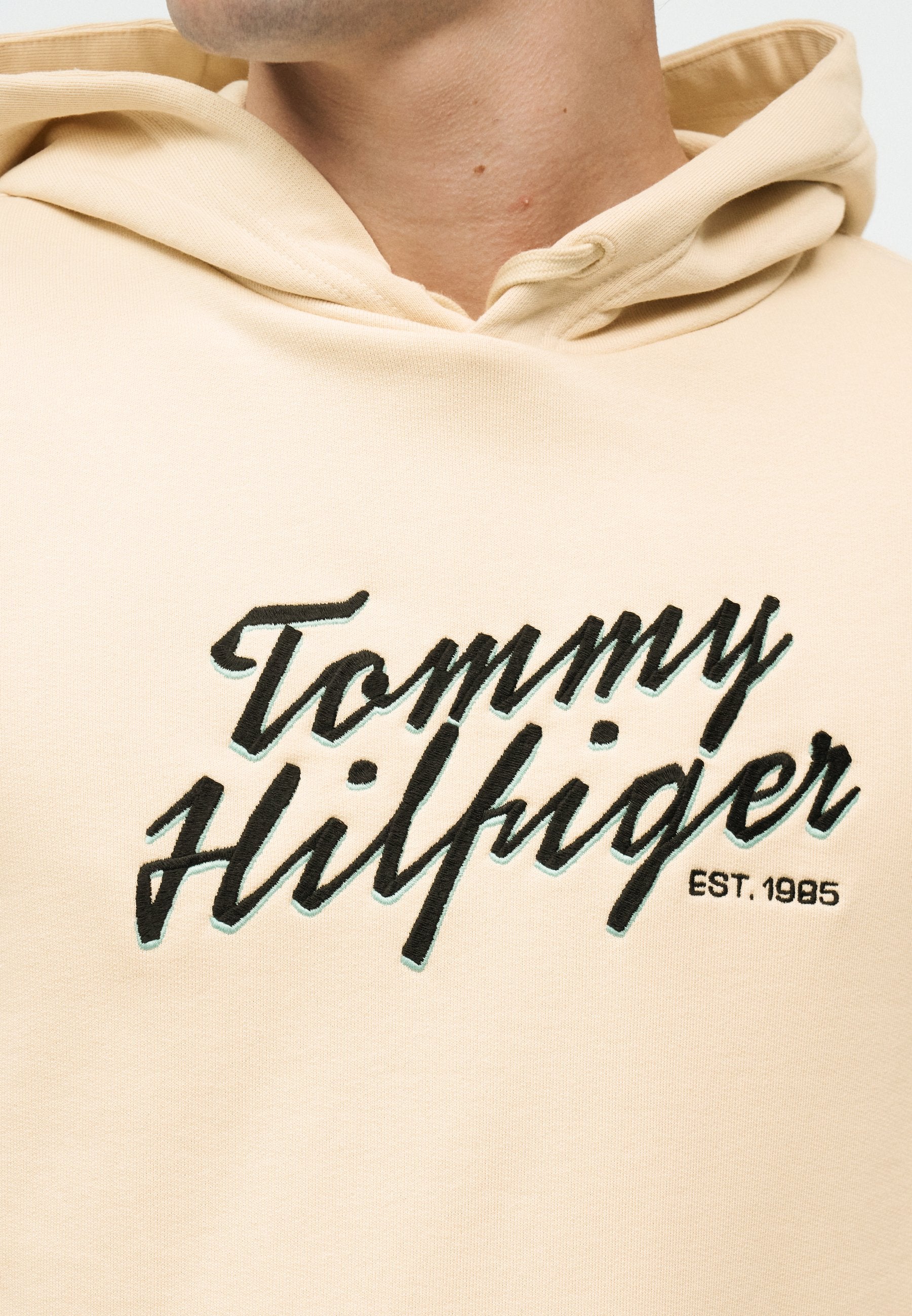SUMMER TEXT GRAPHIC HOODY Media 6