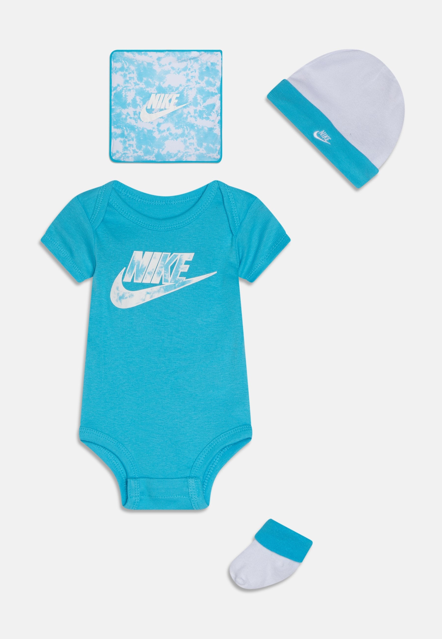 Nike Sportswear WASH BLANKET UNIPSEX SET