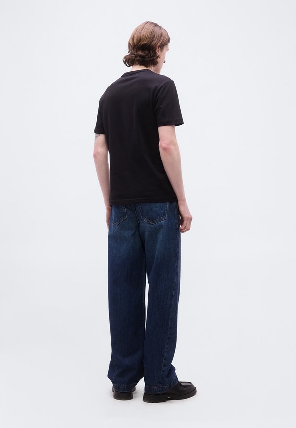 Calvin Klein DOUBLE LOGO GRAPHIC