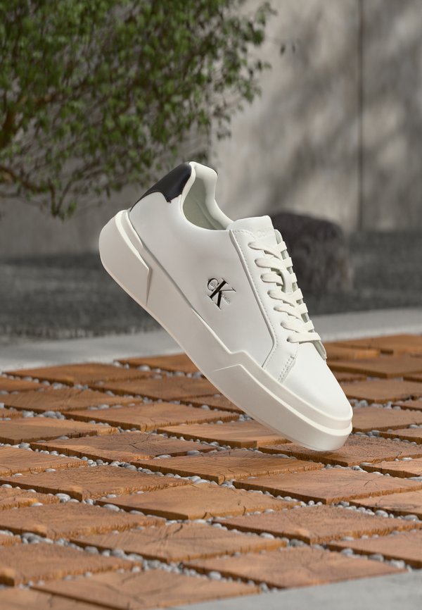 Calvin Klein CHUNKY CUPSOLE LACEUP - Trainers - white/black/white