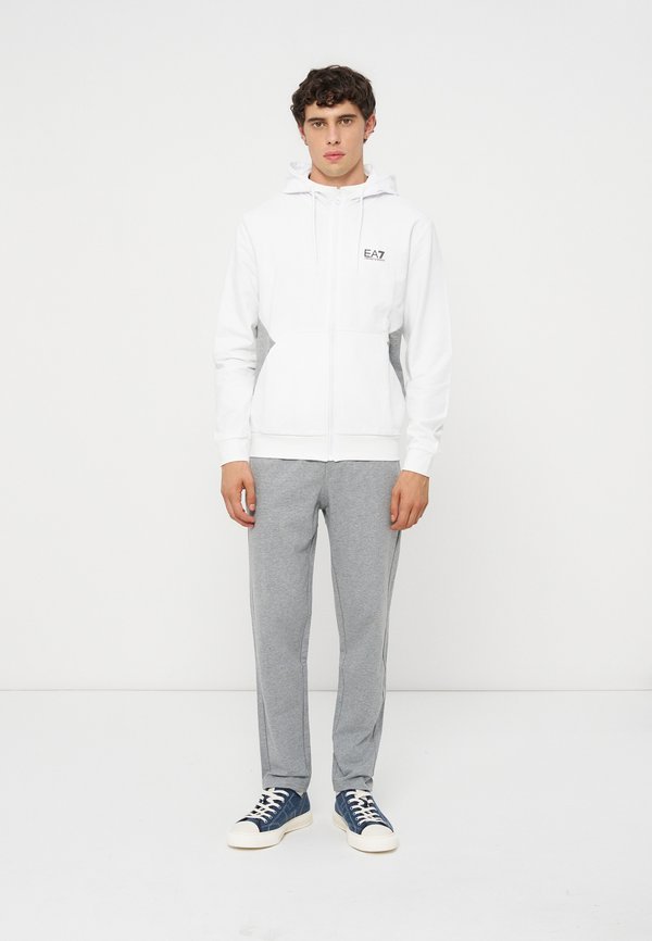 EA7 Emporio Armani