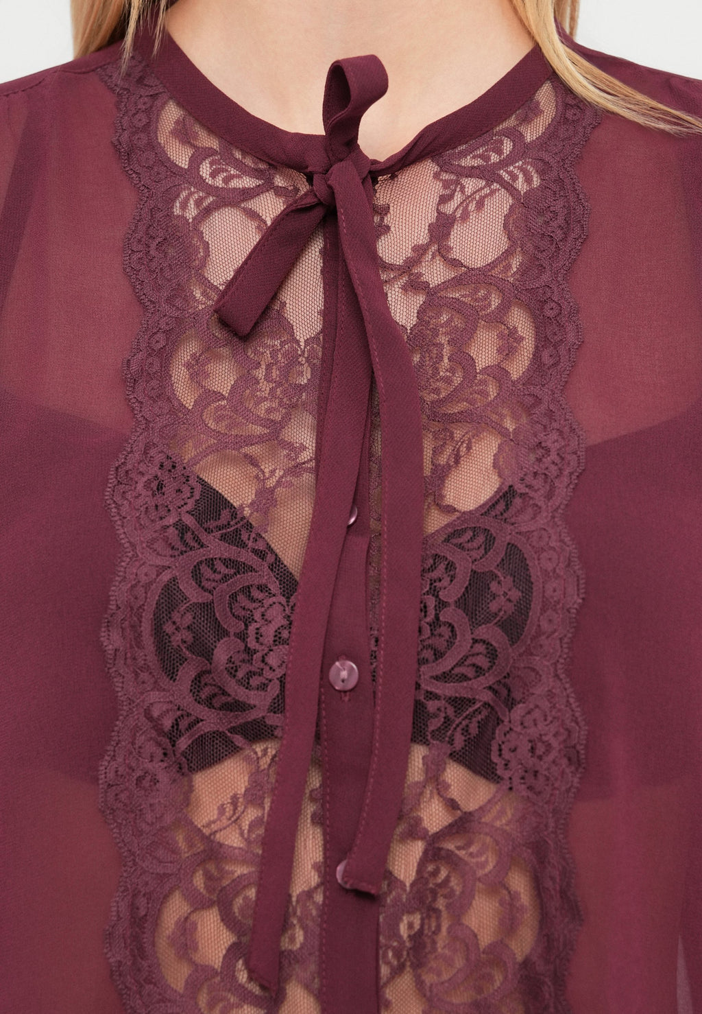 GAP TIE FRONT