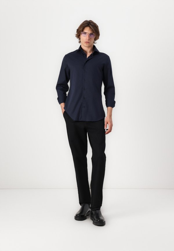 MICHAELIS SLIM FIT