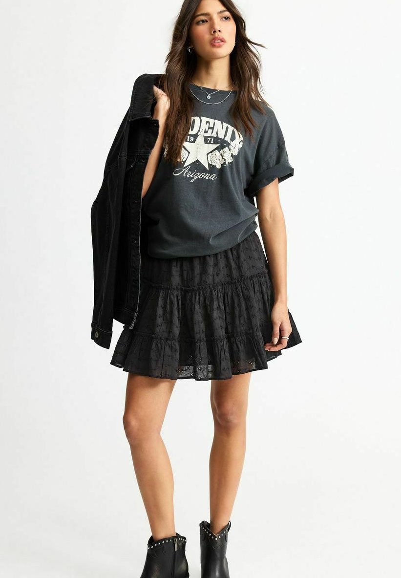 New Look BRODERIE ANGLAISE TIERED MINI